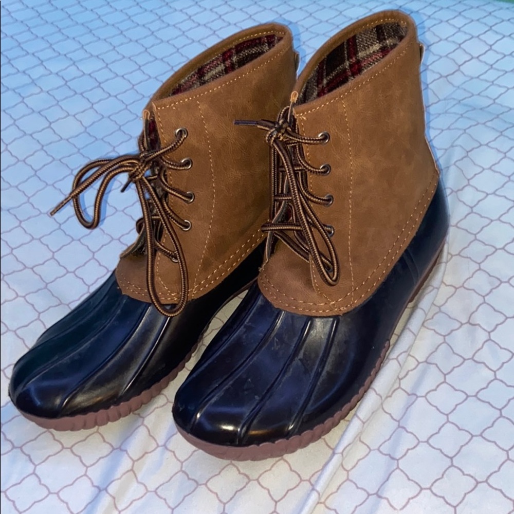 duck boots
